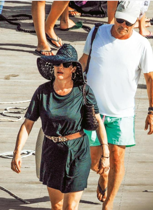 Luisa Ranieri e Luca Zingaretti al porticciolo di Pantelleria zingaretti ranieri 3-2