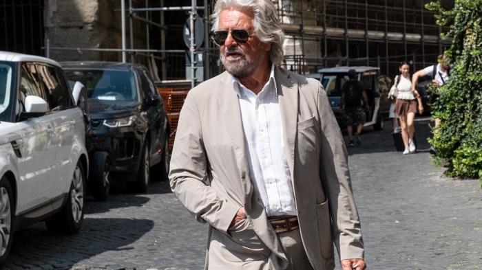 Lo scontro tra Beppe Grillo e Giuseppe Conte nel Movimento 5 Stelle