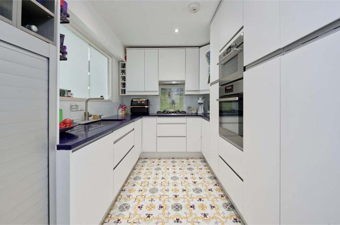 La cucina, foto savills casa virginia woolf-7