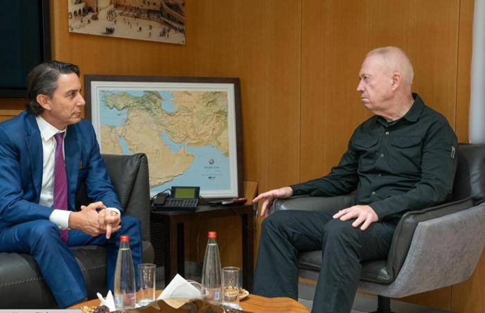Il ministro della difesa Gallant con l'inviato Usa Hochstein Il ministro della difesa Gallant con-2