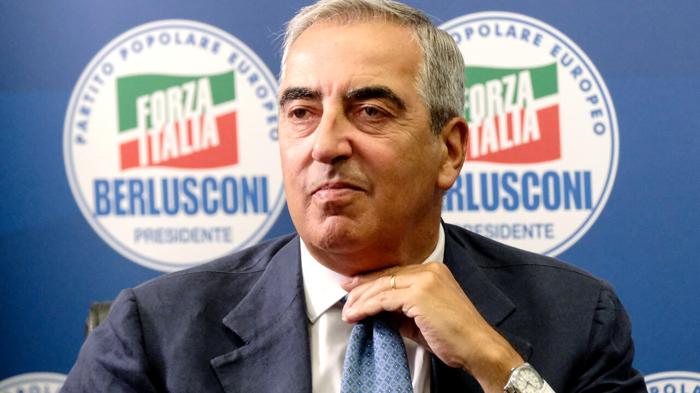 Proposta di Forza Italia: Cittadinanza a 16 anni per chi studia in Italia