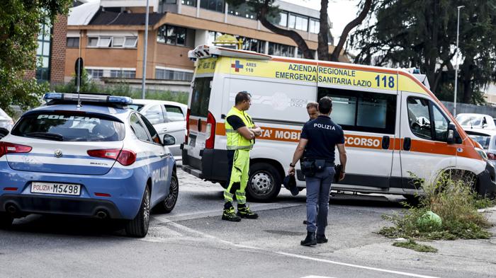 Tragico omicidio a Roma: giovane ucciso a coltellate in lite tra ragazzi