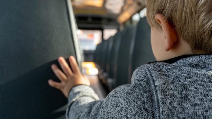 Autista scuolabus denunciato per guida in stato di ebbrezza