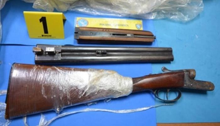 Il fucile utilizzato dal 19enne