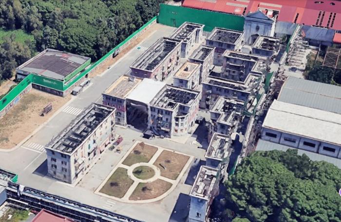 Il set dell'Amica Geniale visto dall'alto (Google Earth) Il set dell'Amica Geniale visto dall'alto (Google Earth)