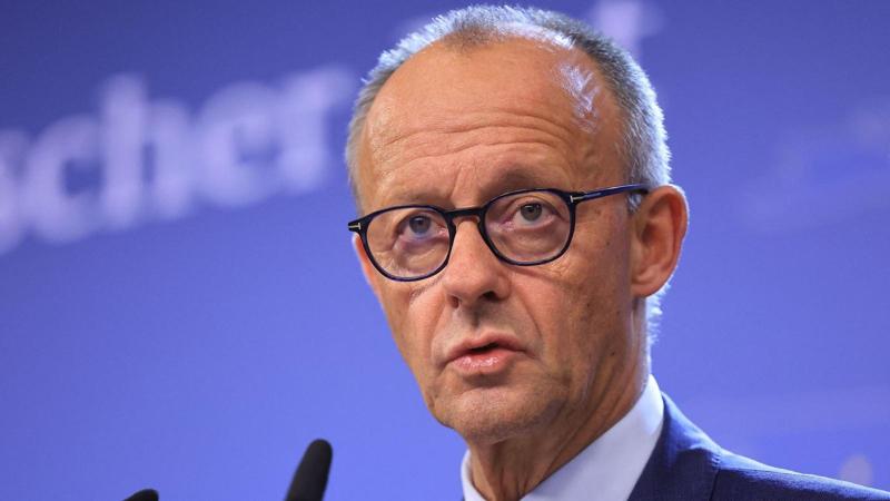Russia prende il controllo di filiali europee: Merz promette risposta
