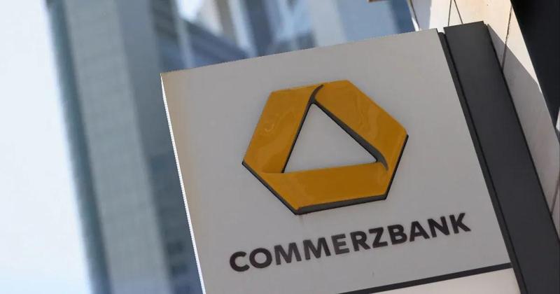 UniCredit punta al controllo di Commerzbank senza il 50%