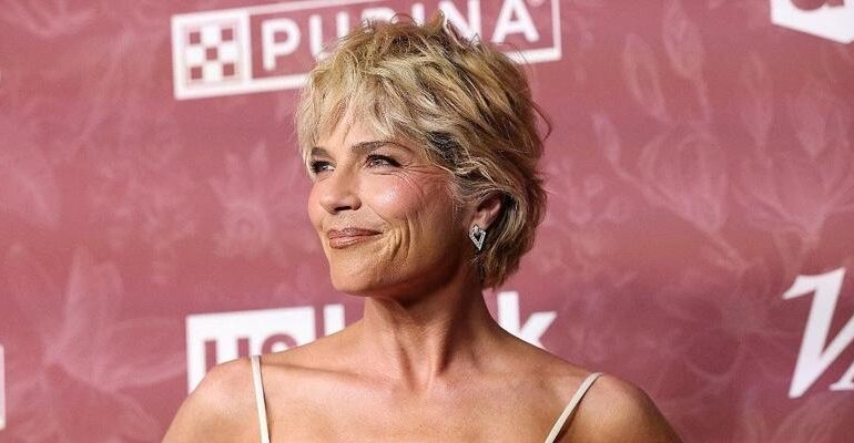 Selma Blair avrebbe tentato di aprire un portellone in volo