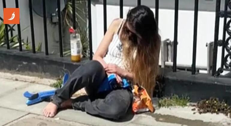 Cocaina e un bimbo senza sorveglianza: condannata una reale