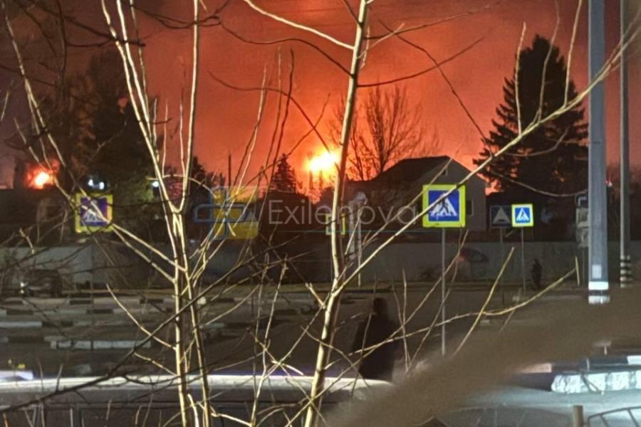 Droni percorrono 3.000 km e raggiungono una raffineria russa