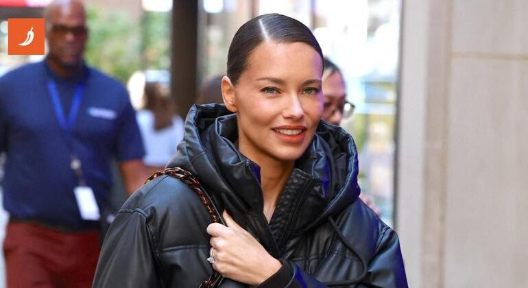 Adriana Lima, il suo aspetto più magro scatena commenti sui social