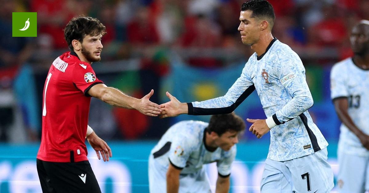 Kvaratskhelia si infortuna: il messaggio di Ronaldo
