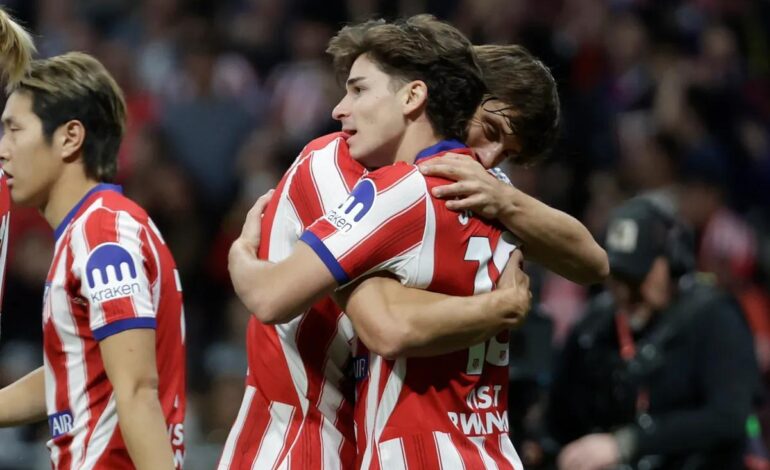 Álvarez passa dai fischi all’ovazione con un gol decisivo