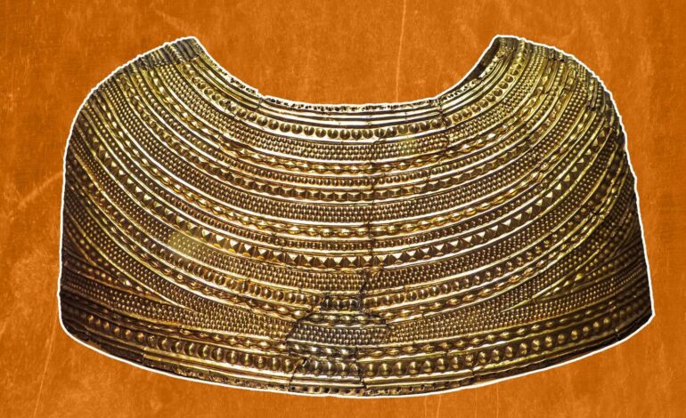 Il mantello d’oro dell’Età del Bronzo, troppo piccolo da indossare