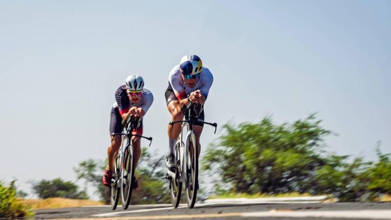 Foto: James Mitchell / James Mitchell Kristian Blummenfelt e Gustav Iden si preparano ai Mondiali Ironman alle Hawaii.