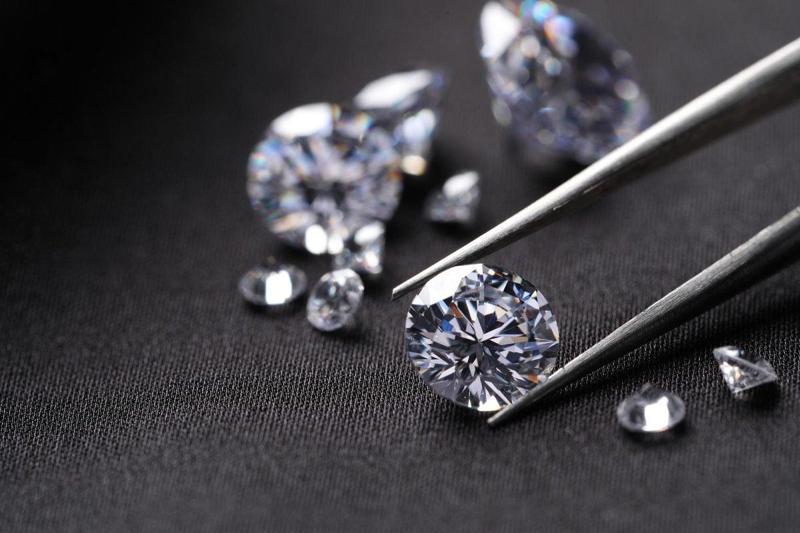 Nanodiamanti dalla plastica: recuperati intatti dopo un impatto estremo