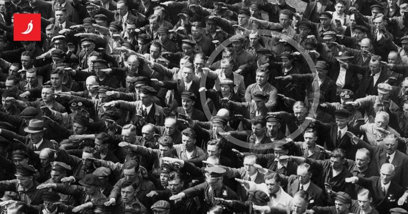 La foto dell’uomo che non fa il saluto nazista: chi è?