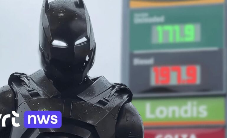 Batman vende pollo e cioccolato a prezzi simbolici e ripulisce Londra