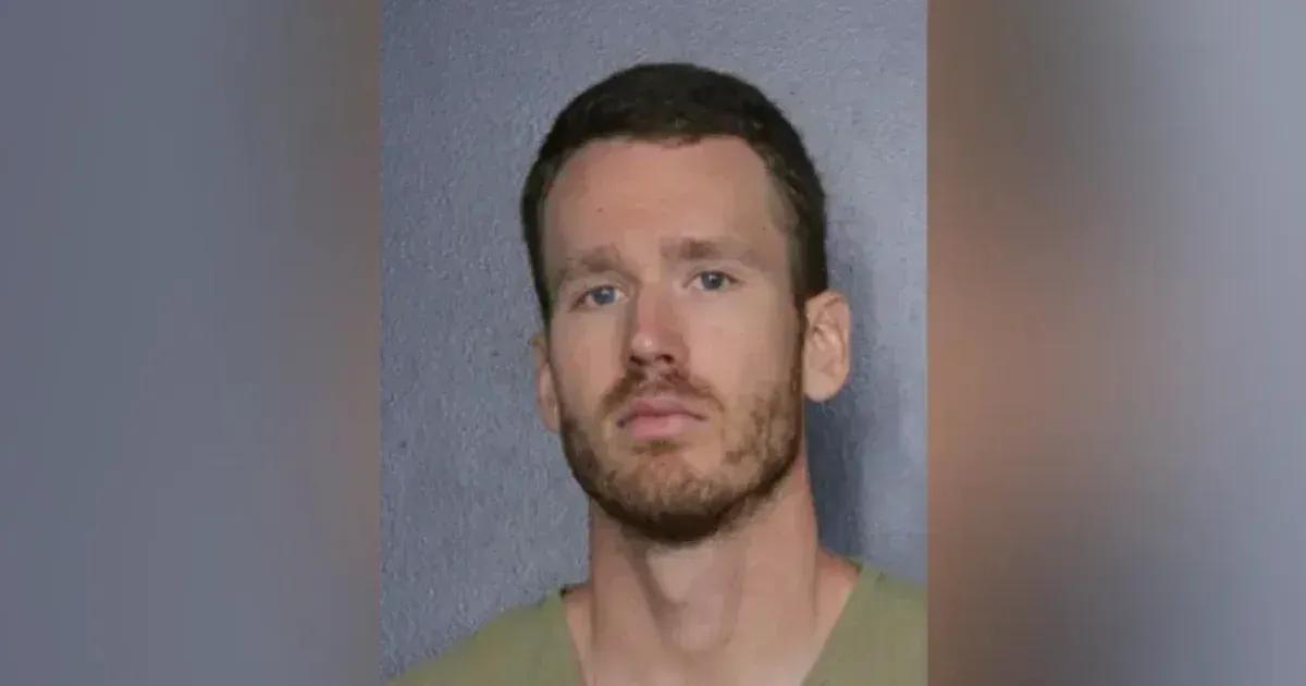 Usa i dati di un morto per occupare e ristrutturare casa