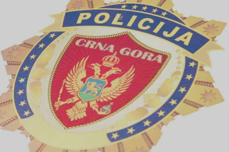 Turista molestata su un autobus: identificati 6 minorenni