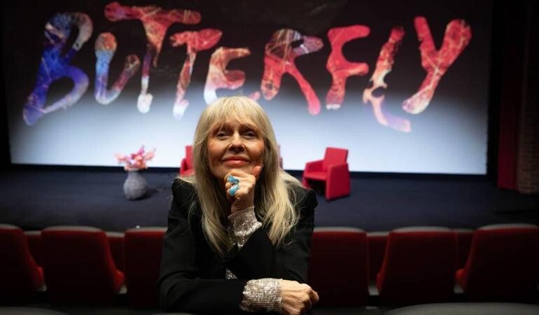 Lillian Müller, da icona di Playboy a nuova attrice a 75 anni