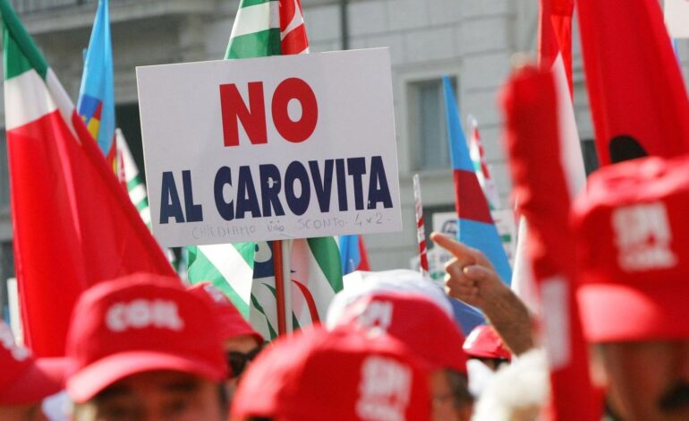 Caro carburante, autotrasportatori e agricoltori bloccano le strade