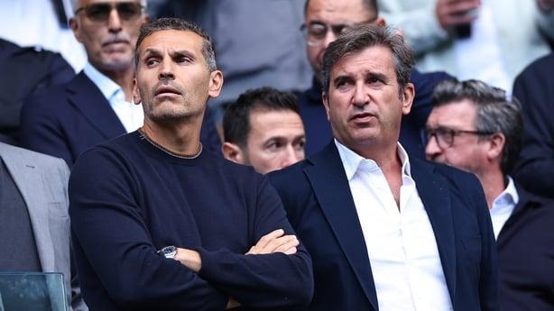 None MANCHESTER, INGHILTERRA - 5 SETTEMBRE: Khaldoon Al Mubarak, presidente del Manchester City, e Ferran Soriano, amministratore delegato del Manchester City, durante la partita di Premier League 2026/27 tra Manchester City e Coventry City all’Etihad Stadium il 5 settembre 2026 a Manchester, Regno Unito. (Foto di Robbie Jay