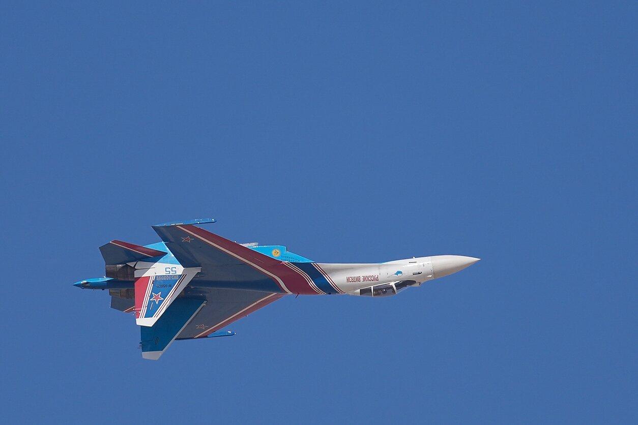 Su-30SM precipita durante un’esercitazione: piloti salvi