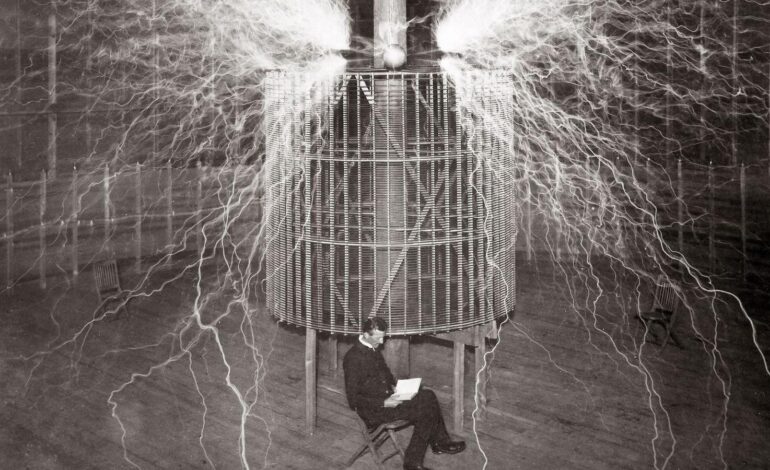 Tesla e l’energia gratuita: cosa c’è dietro il mito