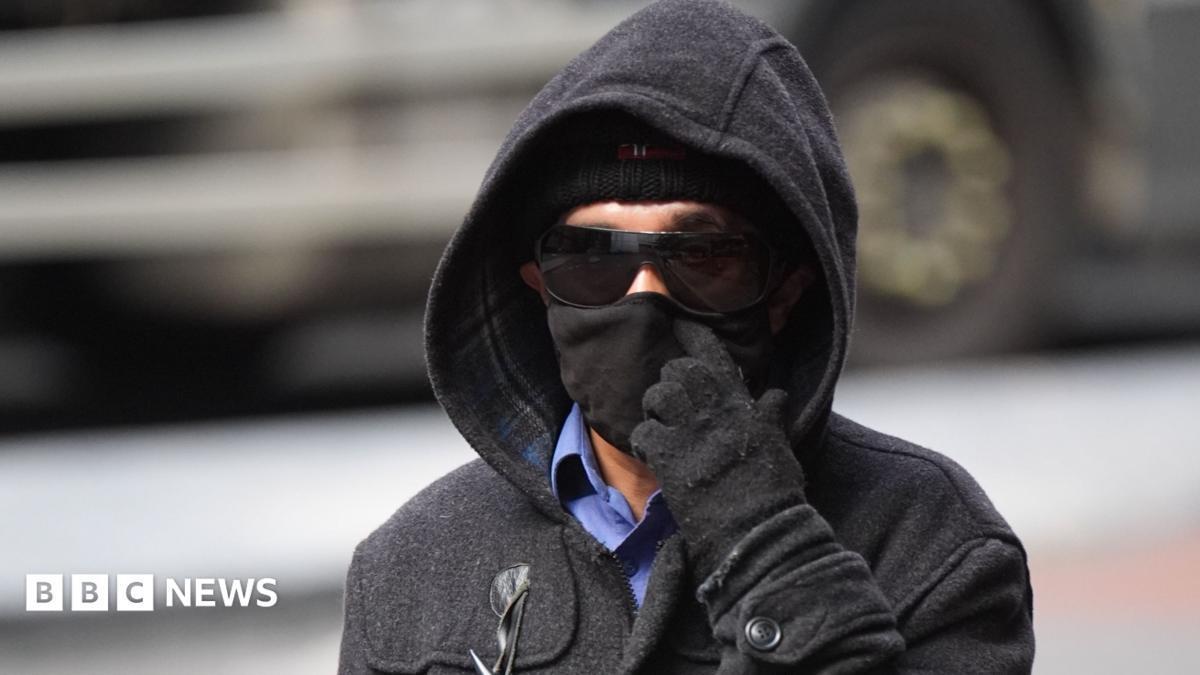5 lavori pubblici a tempo pieno: accusato di frode per 284.000 sterline