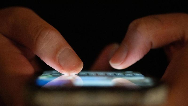 Spyware tramite annunci online: basta visualizzarli per essere colpiti