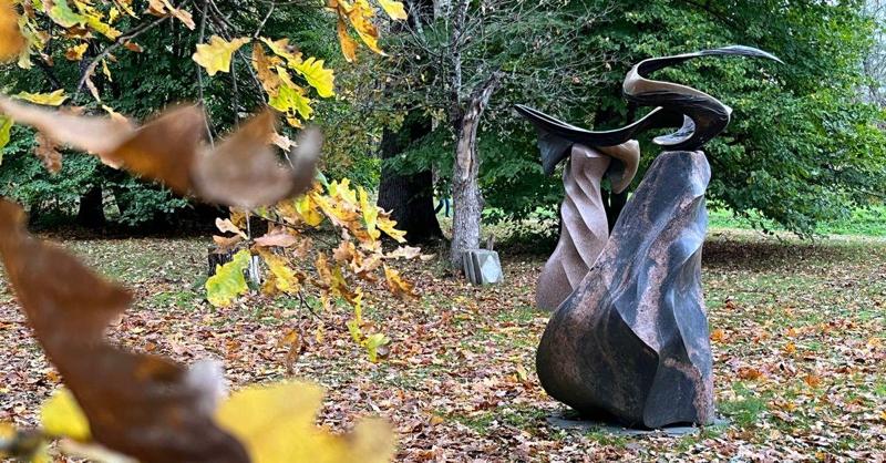 Rubano bronzo per 150 euro, ma danneggiano opere da 90.000
