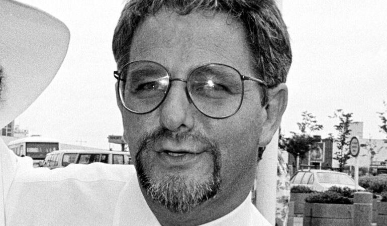 Abusi su minori, condannato dopo decenni l’ex allenatore di nuoto