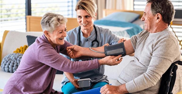Misurare la pressione parlando può alzare i valori fino a 19 mmHg